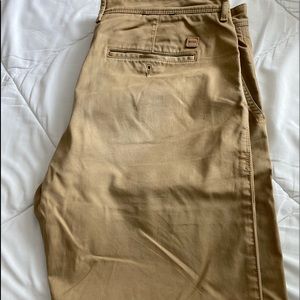 Beautiful Hugo Boss pants ..MSRP 295$